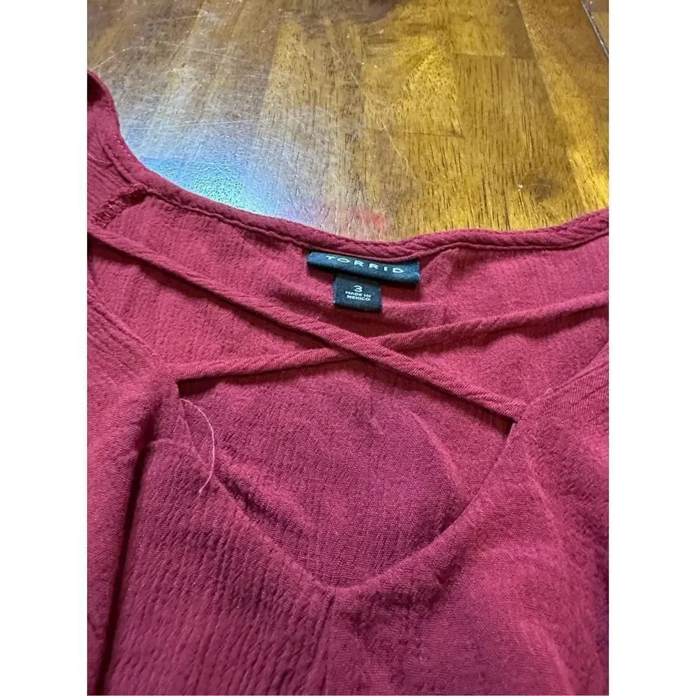 Torrid Womens Plus Size 3X Rayon Stretch Ruffle Chest Accent Burgundy Shirt Top